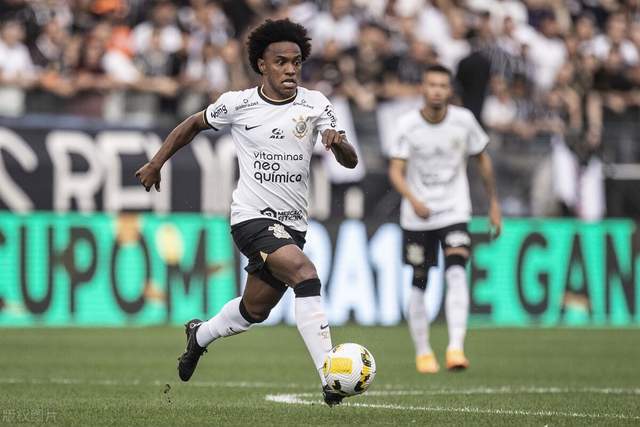 卡特比卢普斯正式进入名人堂 韦斯特第三次进