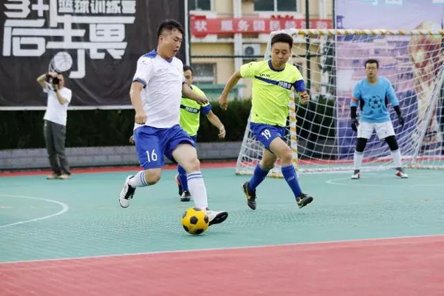 布朗尼发展联盟首秀 9中2贡献6分3板4助5失误